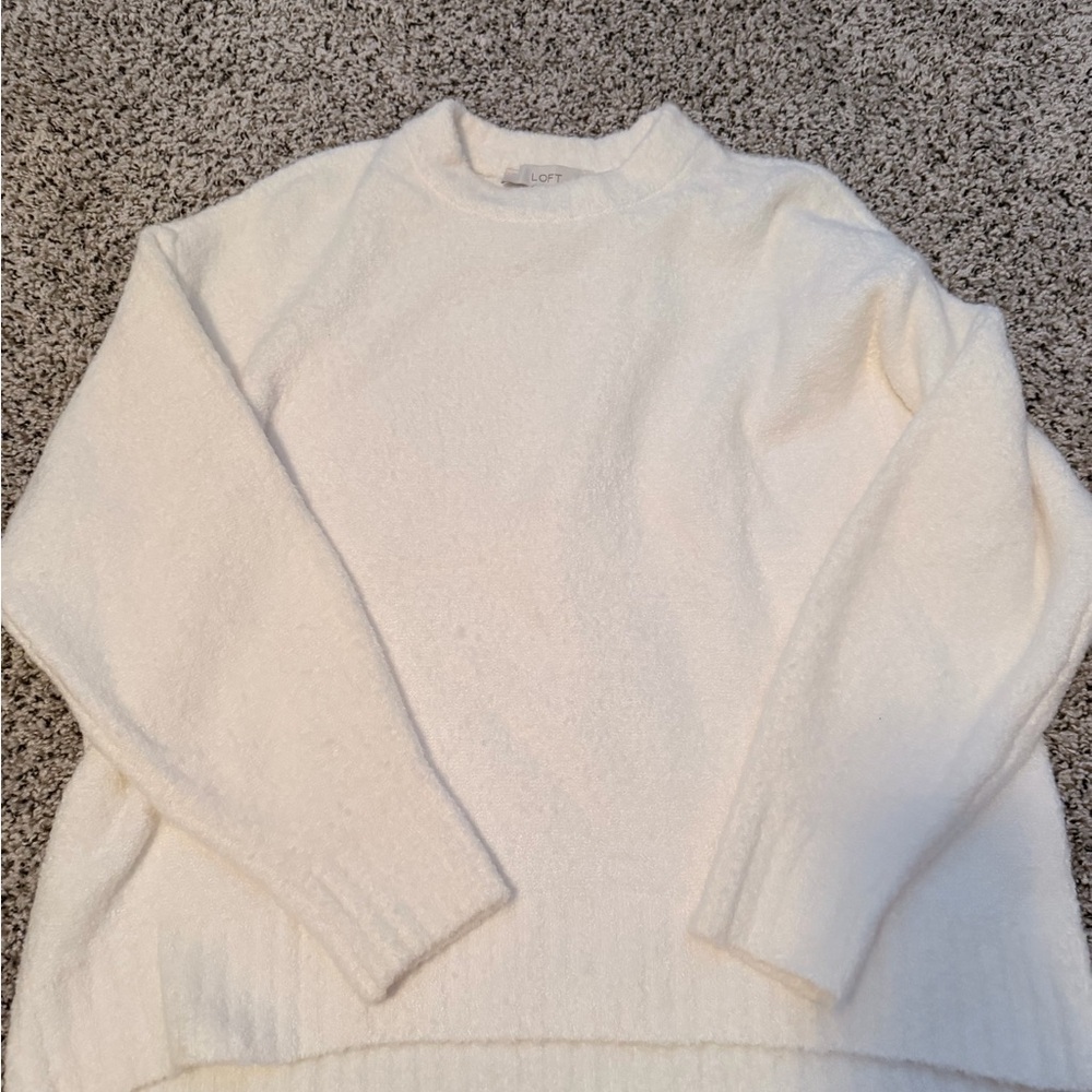 LOFT Women's Soft White Sweater